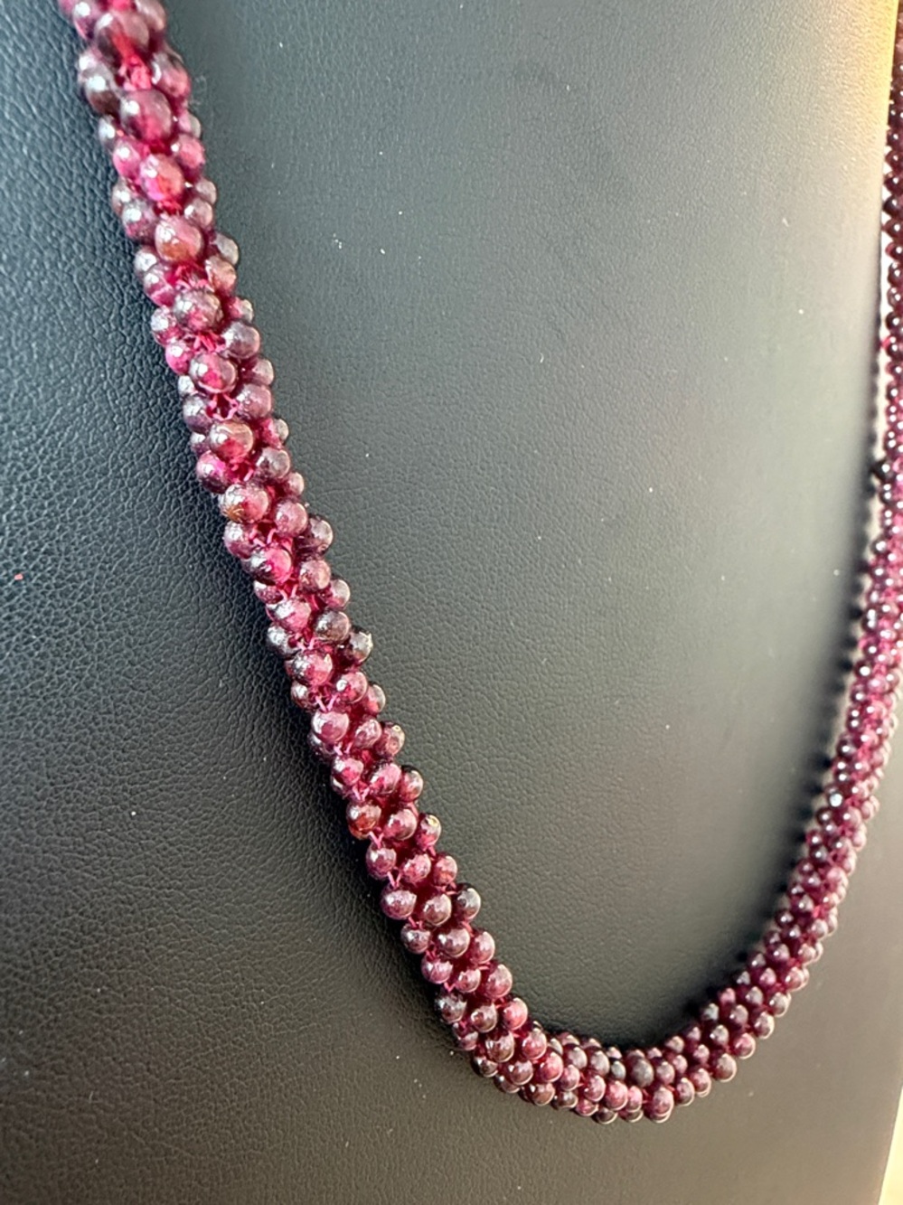 Vintage red purple garnet seed bead rope necklace 25”